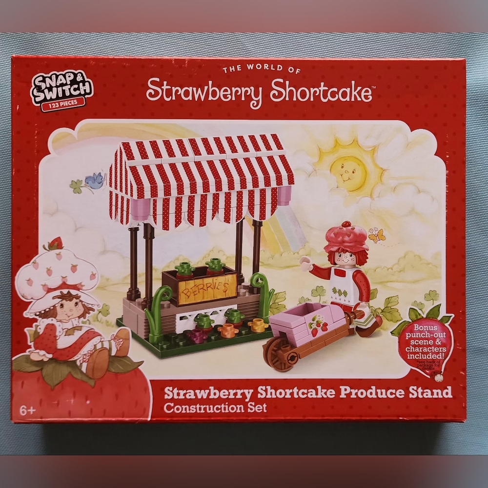 Strawberry Shortcake Produce Stand Building Blocks Kit